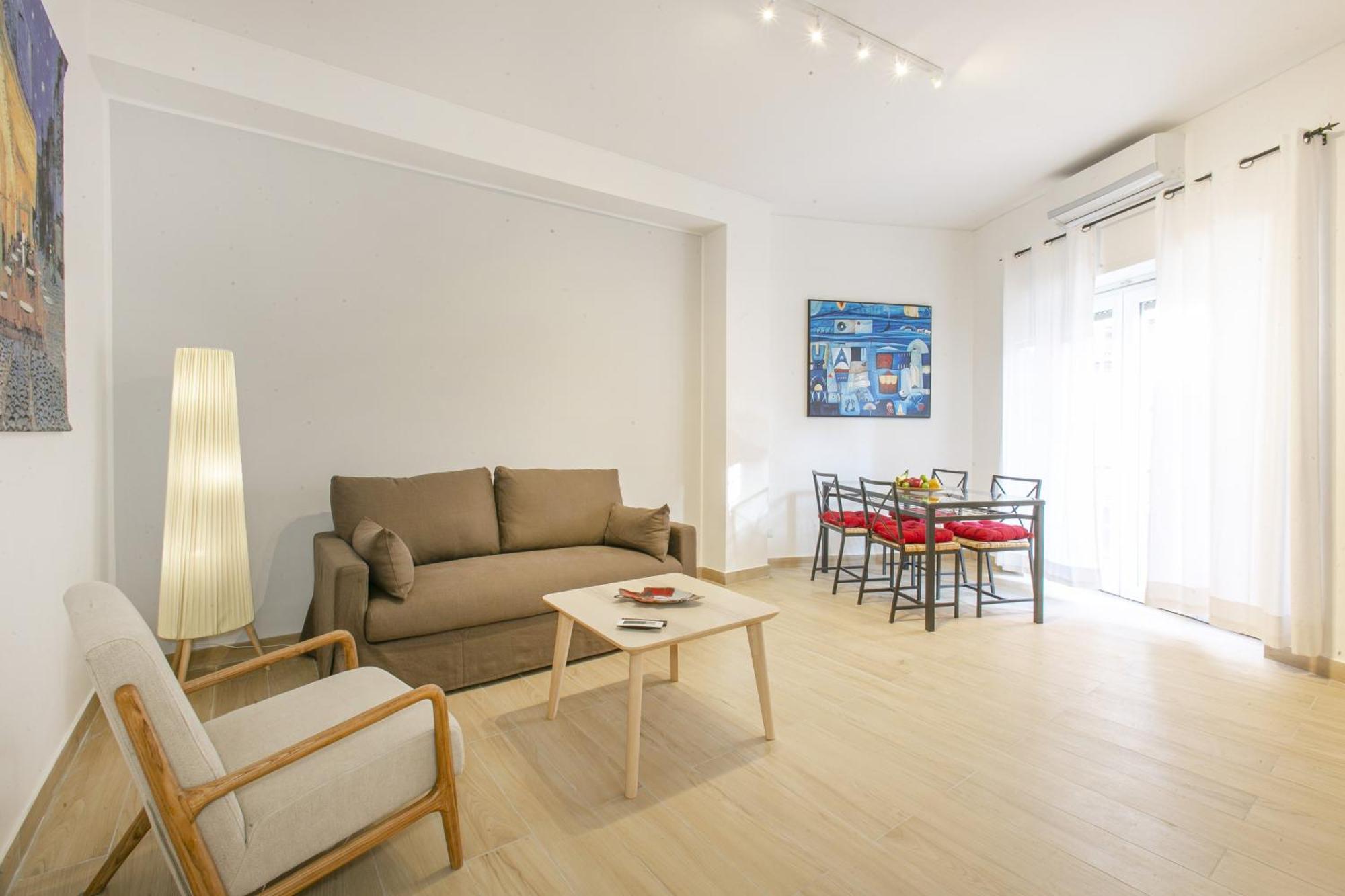 Appartamento Modern 100 Meters From Piazza Mincio