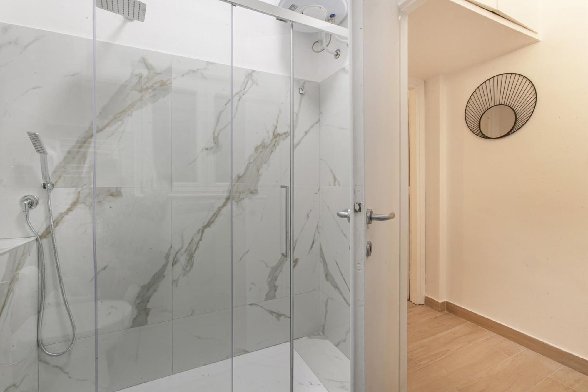 Modern 100 Meters From Piazza Mincio Appartamento *
